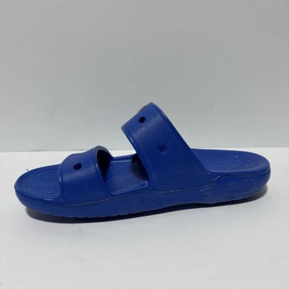 Crocs Men’s Classic Flip Flop Sandals Blue, Size 10 M